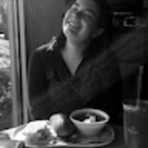 Meet your Posher, Caitlin